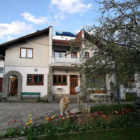 Самостоятелни Стаи В Къща За Гости Балкан Ribarica Exteriér fotografie